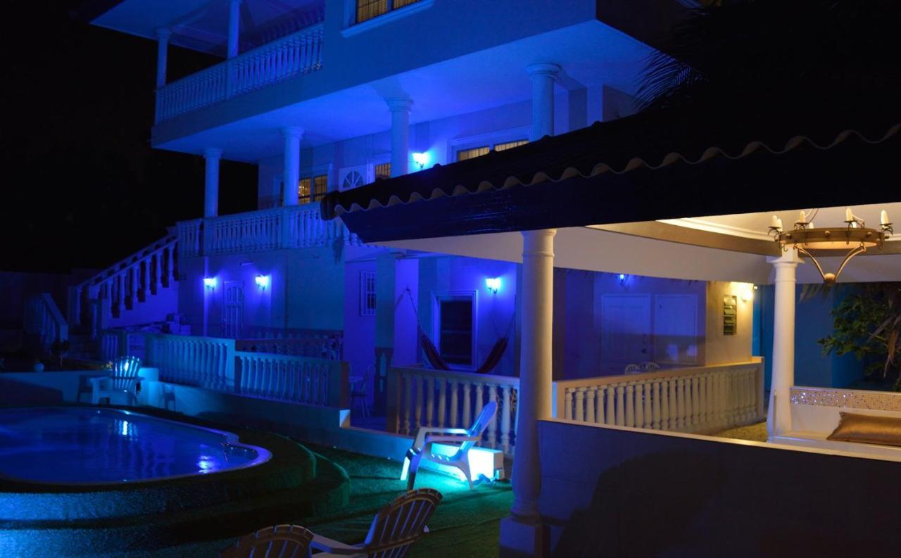 Adonai Hotel Boutique Willemstad Ngoại thất bức ảnh
